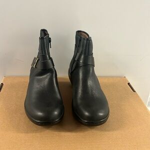 Easy Spirit Black Ankle Boots